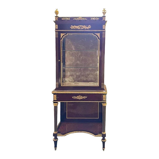 French Late 19th Century Linke Style Vitrine For Sale