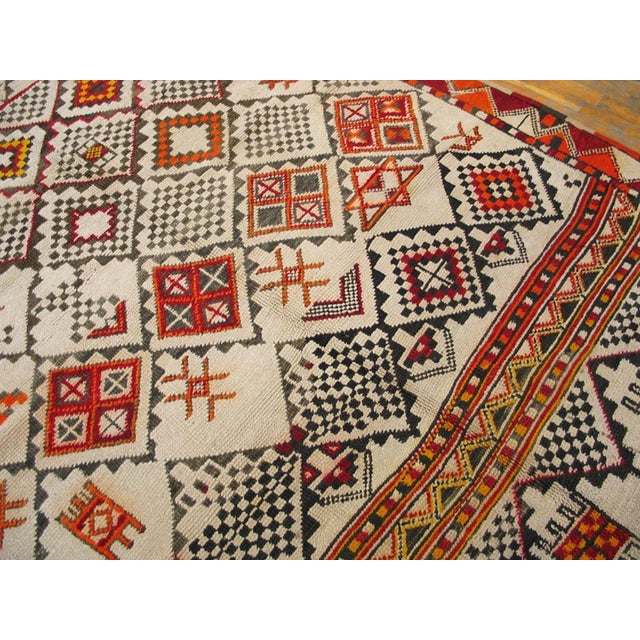 African 1930s Ivory Geometric Tribal Antique African Moroccan Rug 6'4" X 11'0" Handknotted Wool Carpet For Sale - Image 3 of 6