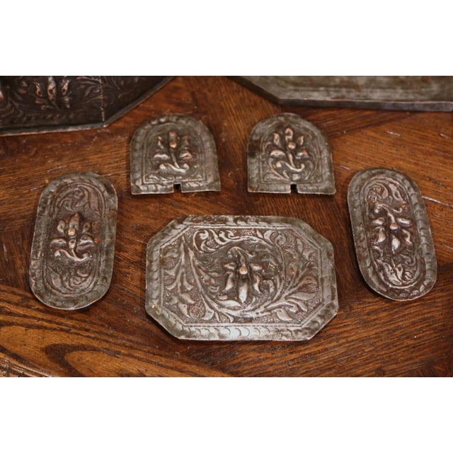 19th Century French Repousse Silvered Metal Spice or Jewelry Box For Sale - Image 10 of 13