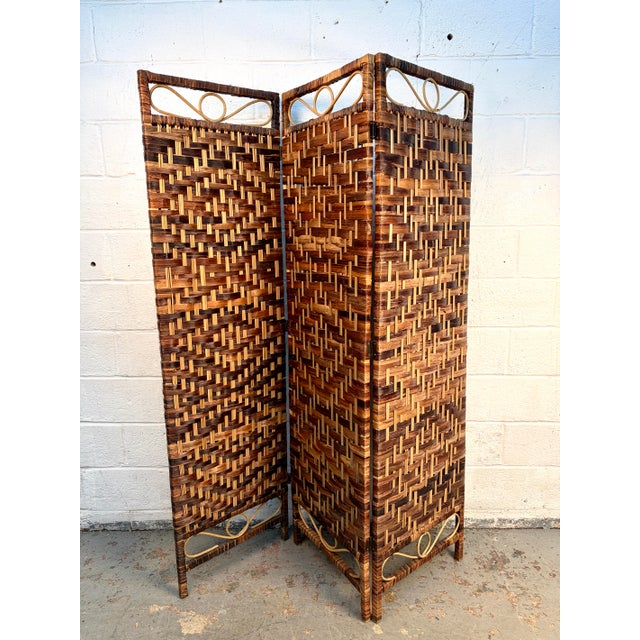 Mid-Century Modern Vintage Mid-Century Modern Bamboo and Rattan Three-Panel Folding Screen For Sale - Image 3 of 11