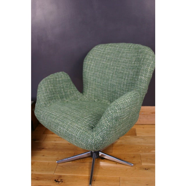 Mid-Century Modern Hungarian Swivel Lounge Chair in Green Textured Fabric, 1970s For Sale - Image 9 of 14