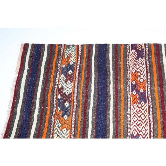 1960s Turkish Handwoven Kilim Rug -4' 7'' X 6' 7'' For Sale - Image 12 of 12