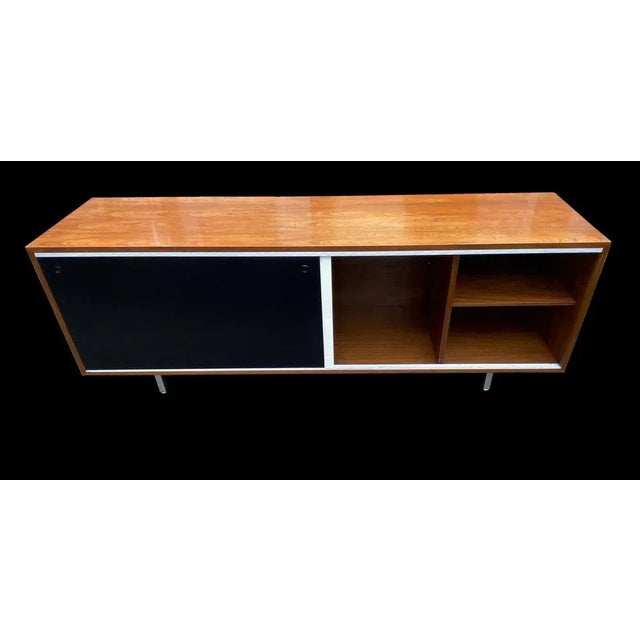 Mid-Century Modern 8000 Series Credenza by George Nelson for Herman Miller, 1960s For Sale - Image 3 of 7