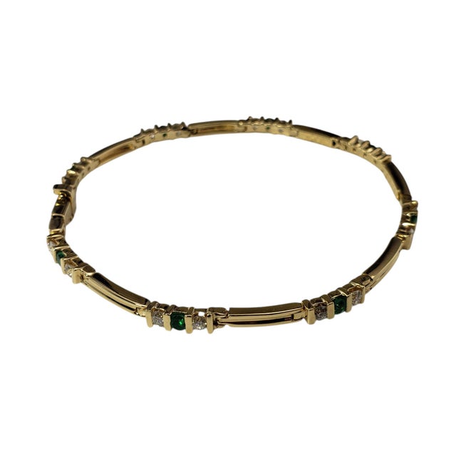 Late 20th Century 14k Yellow Gold Natural Emerald and Diamond Link Bracelet For Sale - Image 4 of 10