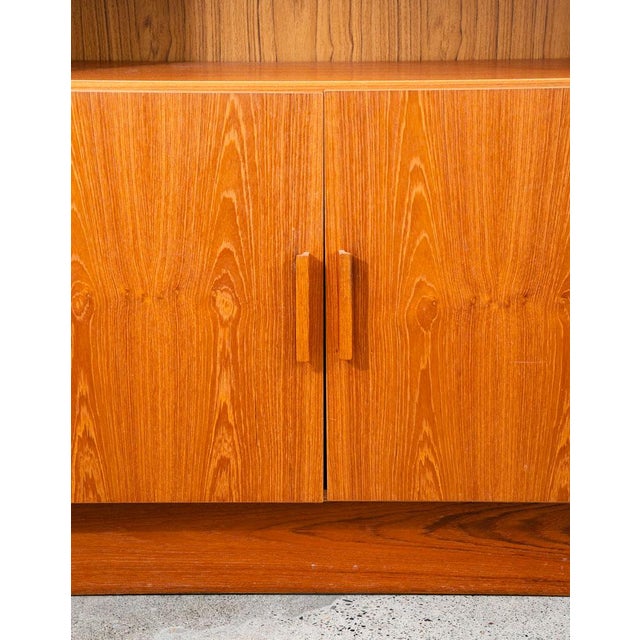 1960s Mid Century Danish Modern Credenza Bookshelf Cabinet Teak Shelves Cabinet Doors For Sale - Image 11 of 12