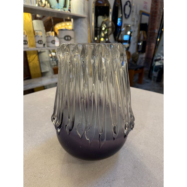 Italian Murano Glass Vase With Vertical Ridges, 1970s For Sale In Los Angeles - Image 6 of 7