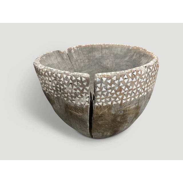 Cream Shell Inlaid Bowl For Sale - Image 8 of 18