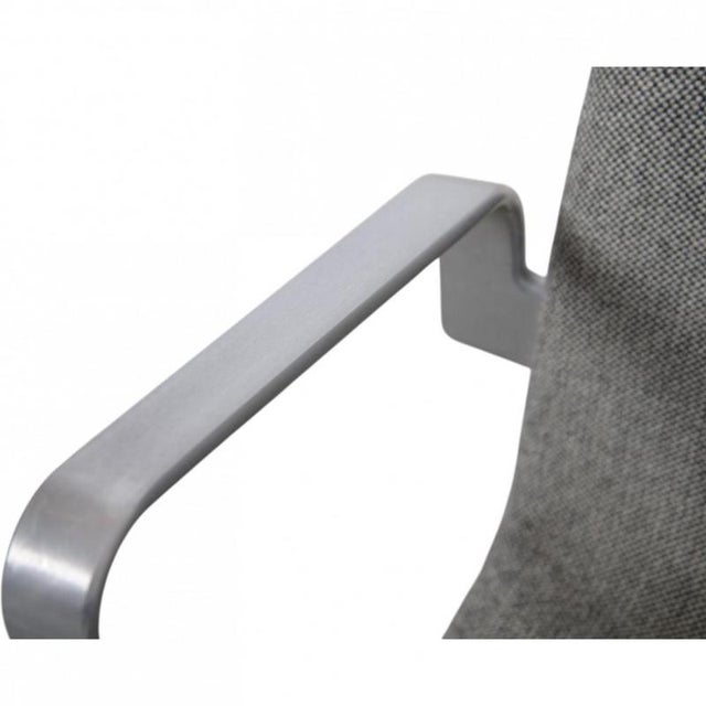 Textile Oxford Chair in Grey Fabric by Arne Jacobsen, 2006 For Sale - Image 7 of 16