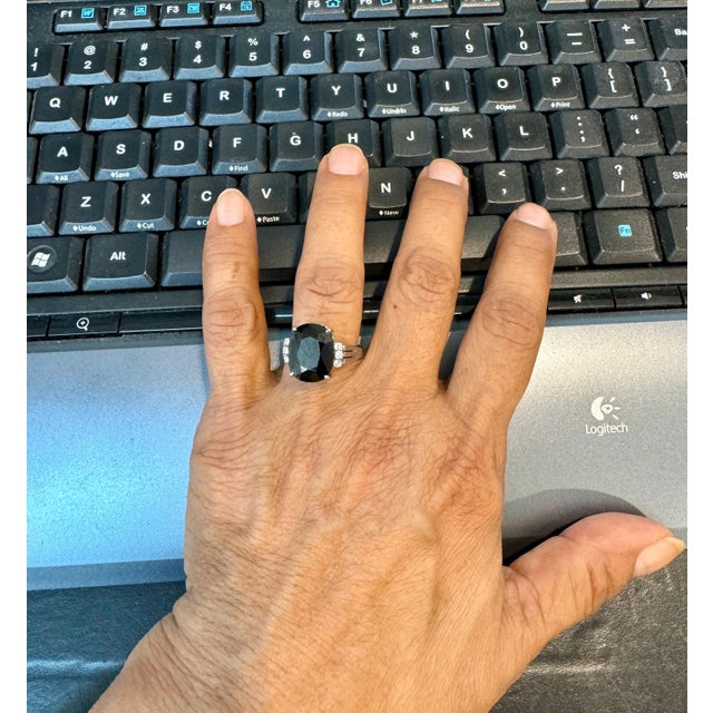 8.15 Ct Mid Night Blue Sapphire & .20 Ct Diamond Cocktail Ring, Platinum, Estate For Sale - Image 11 of 18