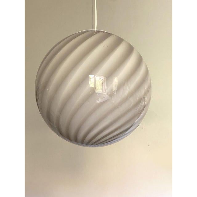 Beige and White Sphere Pendant Lamp in Murano Glass by Simoeng For Sale - Image 14 of 14