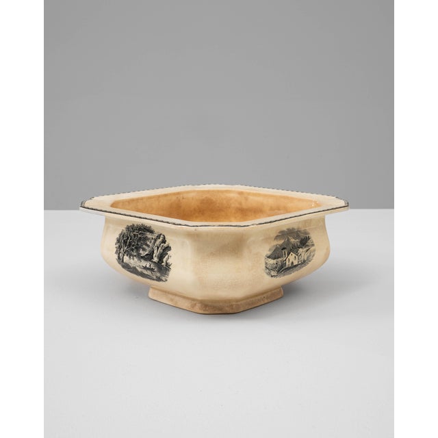 Traditional 20th Century Dutch Special Edition Porcelain Tureen Without Lid For Sale - Image 3 of 18