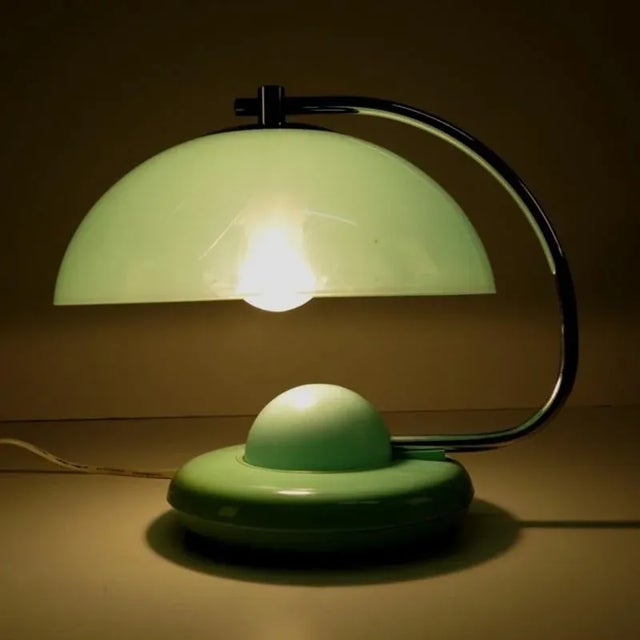 Mid-Century Plastic Sensor Table Lamp, 1960s For Sale - Image 4 of 7