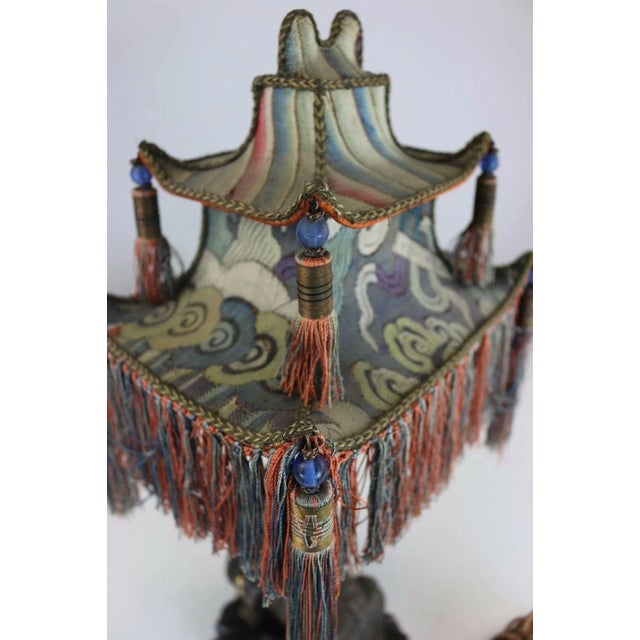 Early 20th Century Rare Exotic 1920s Chinoiserie Lamp of Tasseled Pagoda Shade with Foo Dog Base For Sale - Image 5 of 9