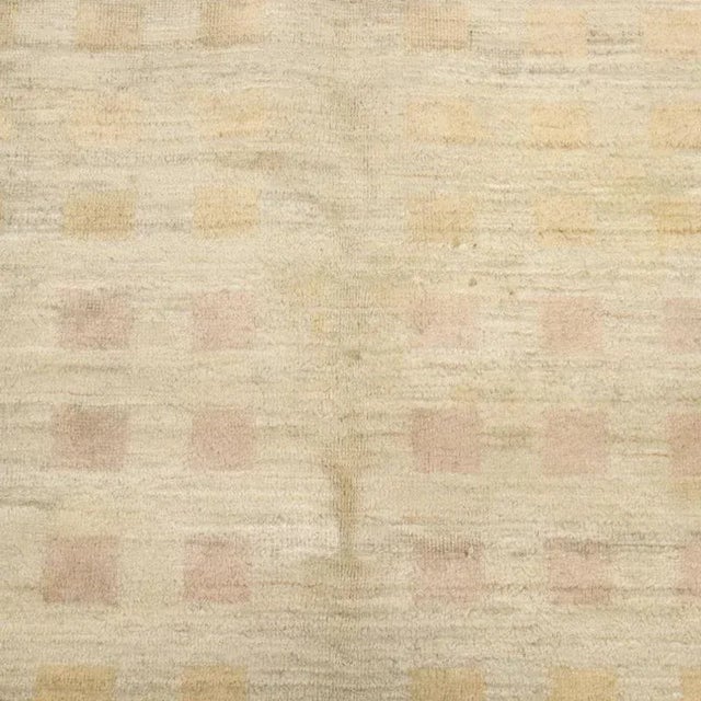 Middle Eastern Herat Rug in Wool For Sale - Image 6 of 10