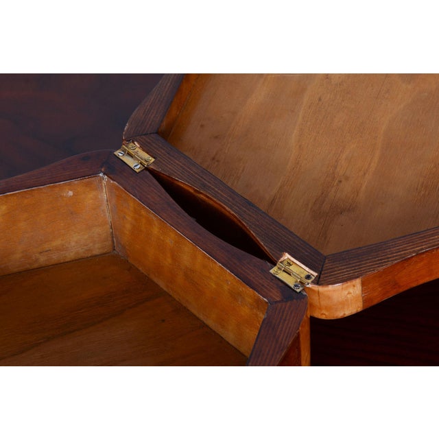 Art Deco Jewelry Box in Walnut and Maple, Czech, 1920s For Sale - Image 6 of 13