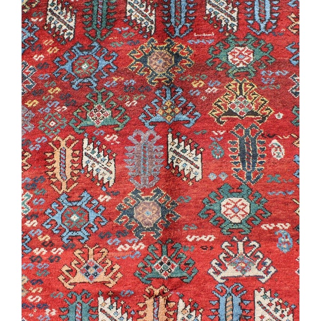 Antique Qashqai Persian Rug With All-Over Sub-Geometric Design and Tiered Border 5'2"x10'8" For Sale In Atlanta - Image 6 of 8