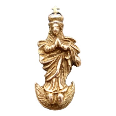 19.2k Gold Pendant For Sale