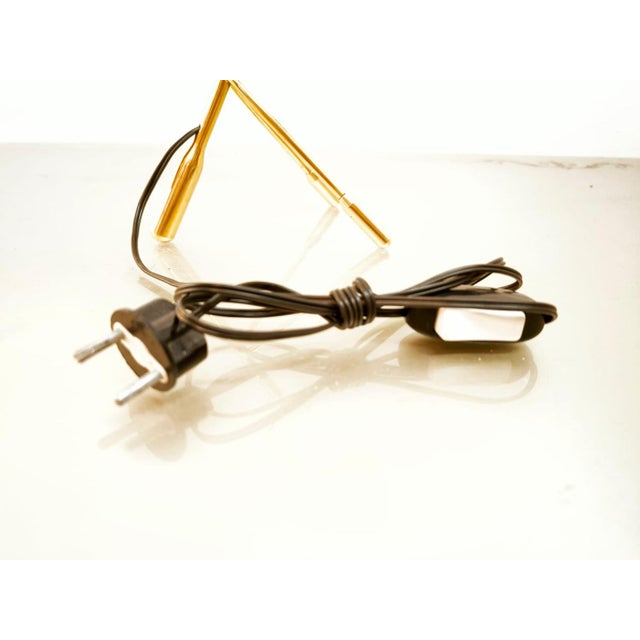 Brass Table Lamp with Adjustable Dome, in Very Good conditions. Designed 1960 to 1969 European Plug (up to 250V).The...