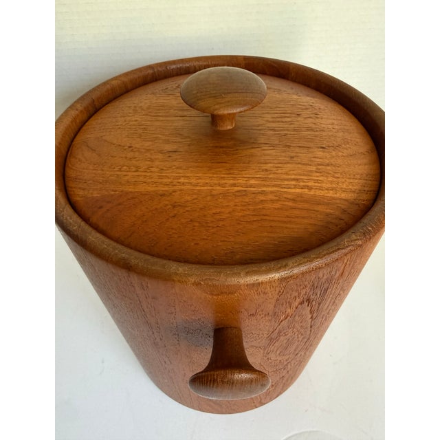 Brown Vintage Mid-Century Danish Modern Teak Ice Bucket With Lid & Liner For Sale - Image 8 of 12