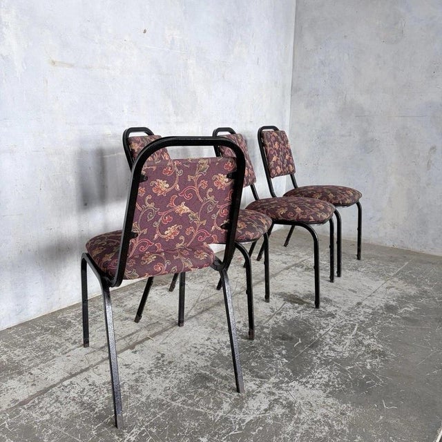 Mid-Century Tubular Metal Stacking Dining Chairs, Set of 4 For Sale - Image 3 of 7