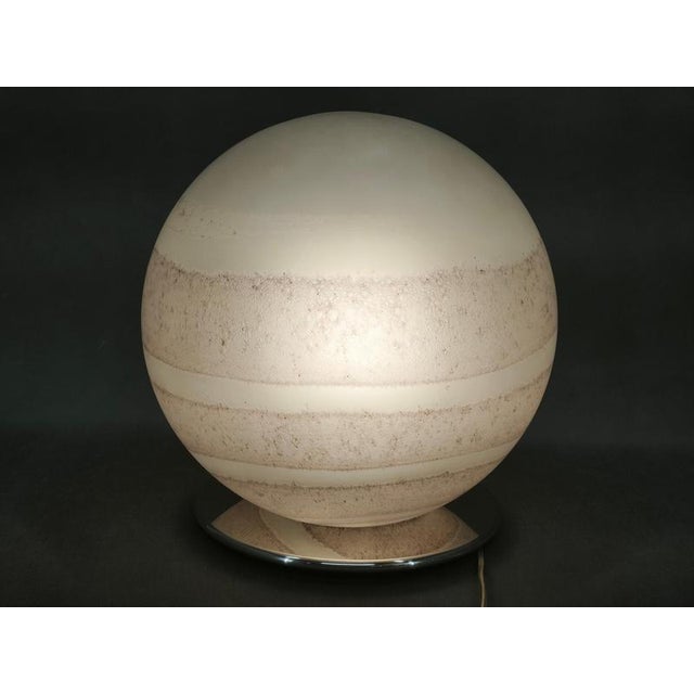 Italian Space Age Murano Glass Globe Table Lamp, 1970s For Sale - Image 3 of 10