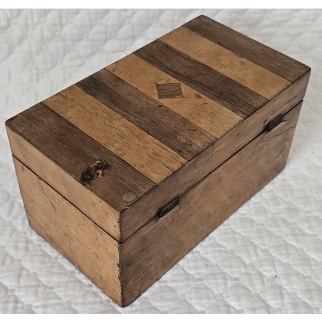 English 19th Century Striped Wood Tea Caddy With Double Lidded Interior For Sale - Image 3 of 6