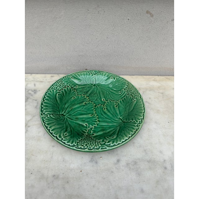 French Green Majolica Leaves Plate Salins, circa 1890.