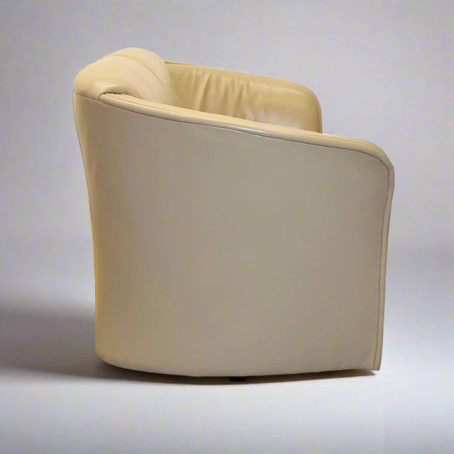 Patrician Furniture Leather Loveseat 1980s For Sale In Fayetteville, AR - Image 6 of 7