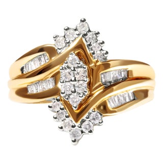 10K Two-Toned 1/2 Cttw Round And Baguette-Cut Composite Pear Head Diamond Ring (H-I Color, I2-I3 Clarity) - Ring Size 7 For Sale