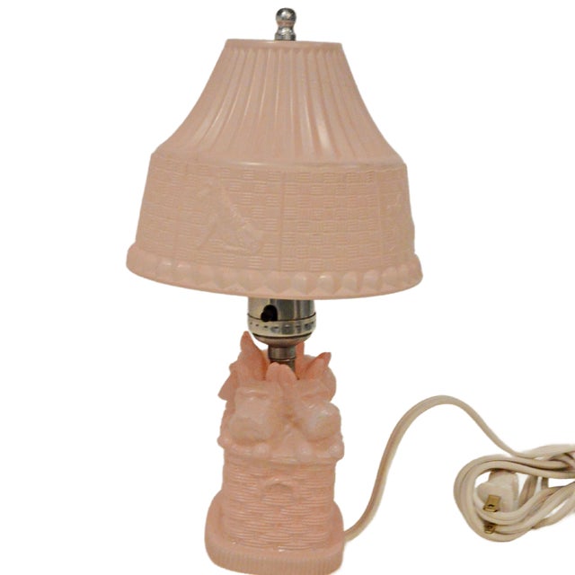 Glass 1930s Antique l.e. Smith Pink Satin Glass "Scottie Pups in a Basket" Boudoir Table Lamp For Sale - Image 7 of 9