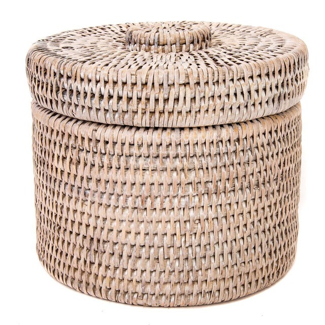 Artifacts Rattan Round Single Tissue Roll Box in White Wash For Sale In Houston - Image 6 of 6