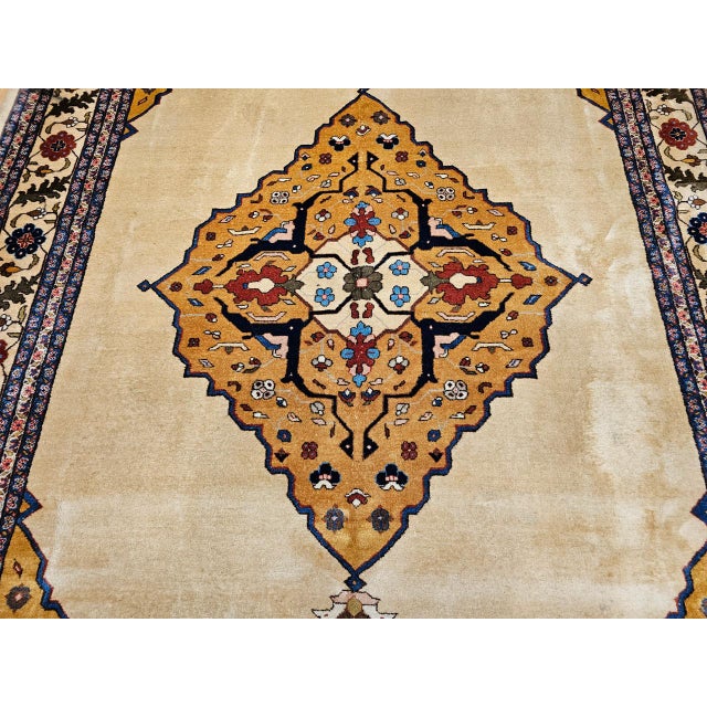 Vintage Indian Agra Carpet, Handwoven Wool Pile, Open Field Design, 8' x 11' For Sale - Image 14 of 18