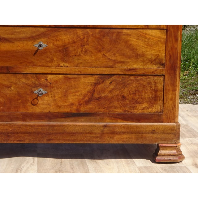 Louis Philippe Commode in Walnut and White Marble, 1850s For Sale - Image 14 of 18