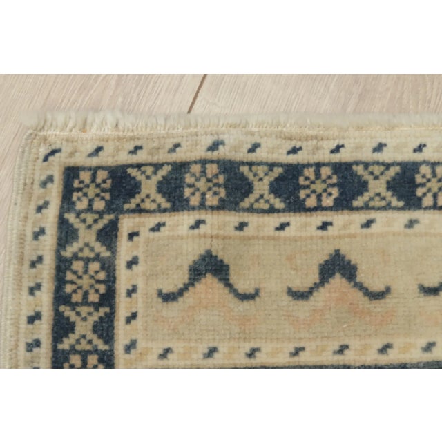 1980s Turkish Blue Handmade Oushak Rug For Sale In Sacramento - Image 6 of 8