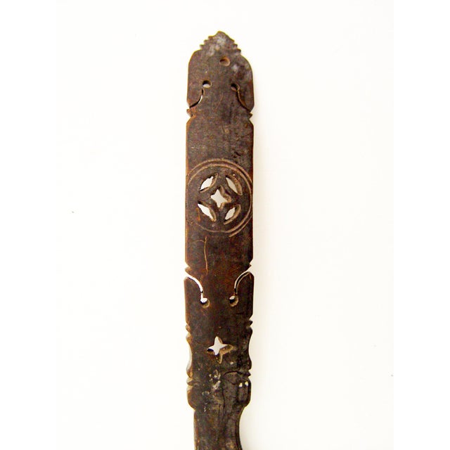 Rustic 19th Century Carved Horn Hook For Sale - Image 3 of 4