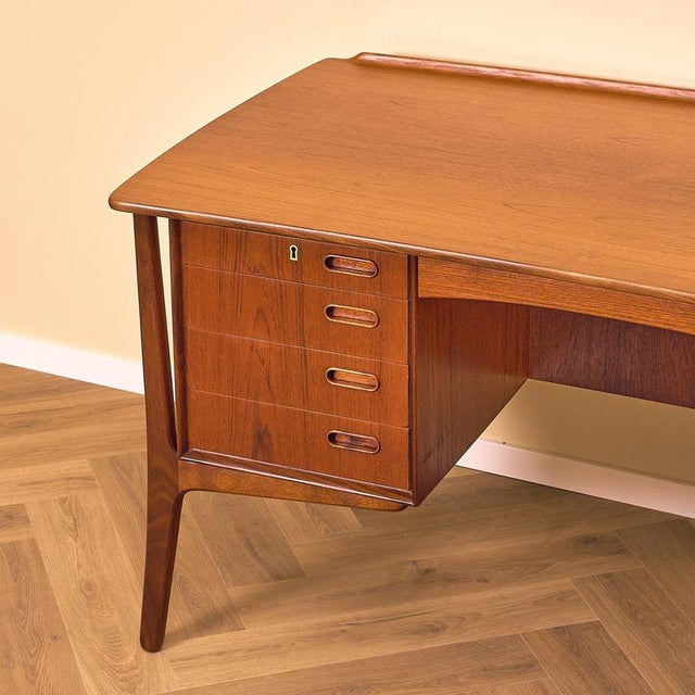 H.P. Hansen Danish Writing Desk in Teak by Svend Åge Madsen for H.P. Hansen, 1960 For Sale - Image 4 of 13