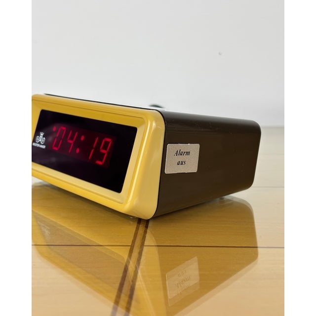 Brown Vintage Digital Clock from Meister Anker / Quelle, 1975 For Sale - Image 8 of 12