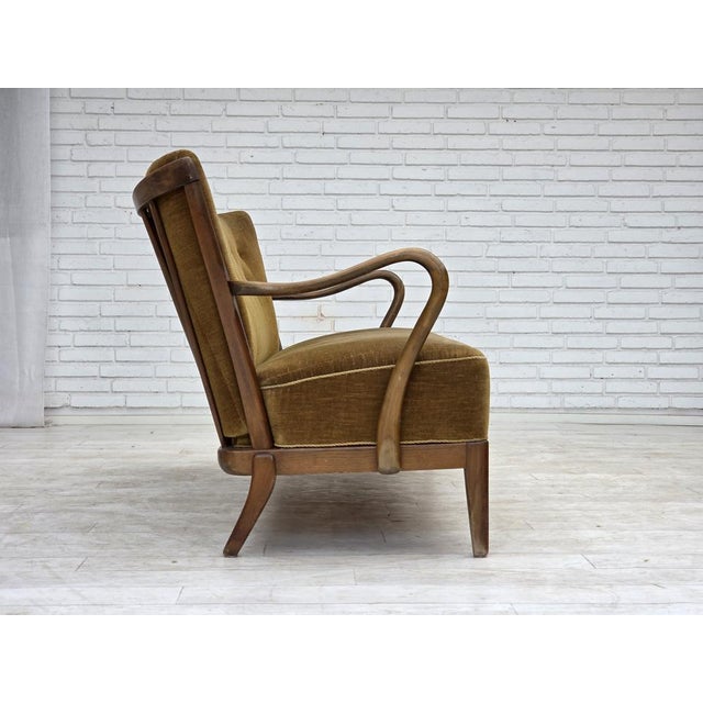 Green Danish 2-Seater Sofa in Green Velour by Alfred Christensen for Slagelse Møbelværk, 1960s For Sale - Image 8 of 18
