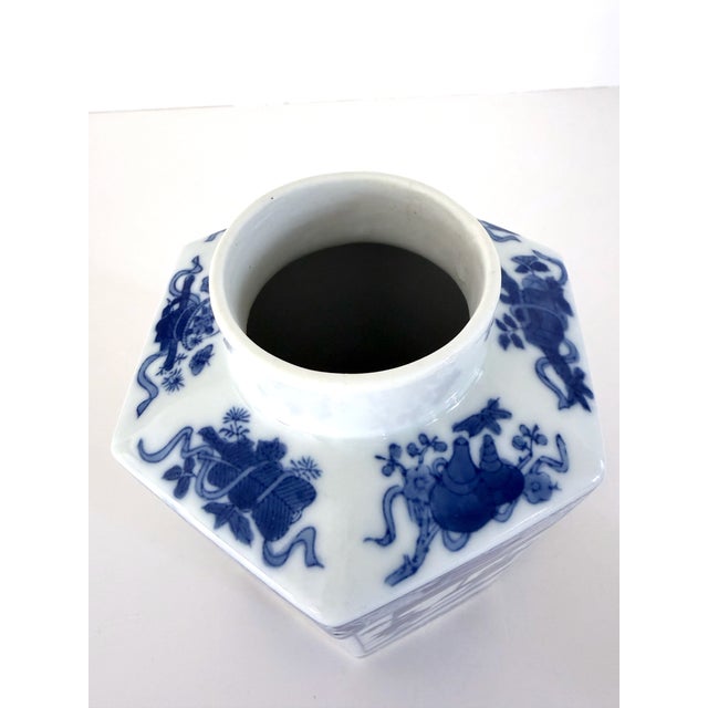 Ceramic Vintage Blue and White Chinoiserie Porcelain Tea Caddy For Sale - Image 7 of 9