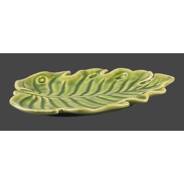 Green Late 20th Century Monterey Green Tropical Monstera Leaf Shaped Serving Plates - Set of 3 For Sale - Image 8 of 9
