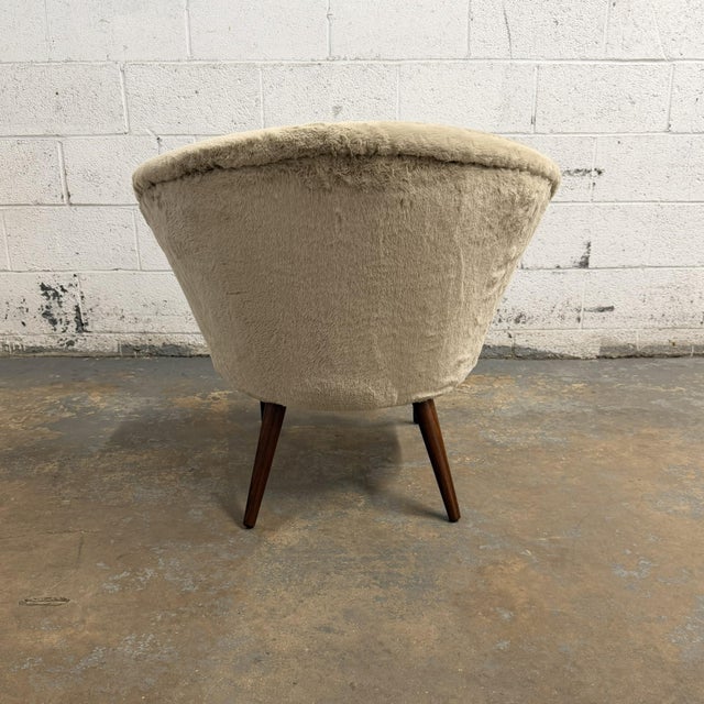 Vintage Danish 1950s Mid-Century Bent Møller Jepsen Attributed Lounge Chair, Beige Fur-Like Upholstery For Sale - Image 16 of 18