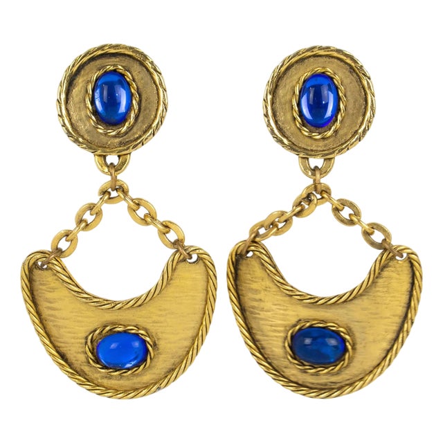 Mercedes Robirosa Style Gilded Metal Clip Earrings with Glass Cabochons For Sale