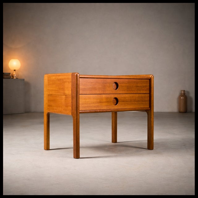 Danish Teak Model VM202 Nightstand attributed to Vildbjerg Møbelfabrik, 1960s For Sale - Image 12 of 13