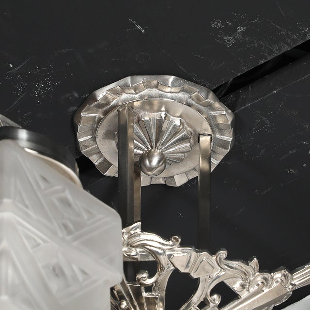 1930s Art Deco Skyscraper-Style Nickeled Bronze & Frosted Glass 4-Arm Chandelier For Sale - Image 5 of 13