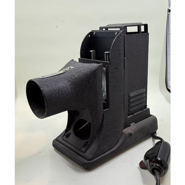 Vintage 1940s Sve Picturol Miniature Slide Projector Model Rk - Industrial Display Prop For Sale - Image 4 of 5