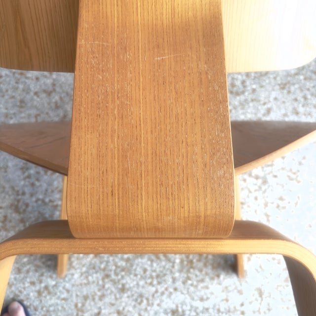 Authentic LCW Chair by Charles Eames for Herman Miller, Circa 1960s For Sale - Image 16 of 16