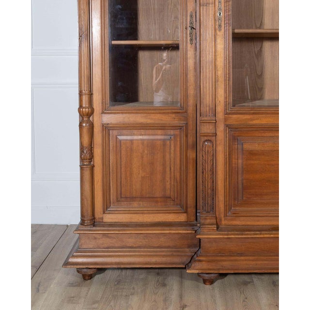 French Solid Walnut Bookcase with Carved Columns, Late 19th Century For Sale - Image 12 of 16