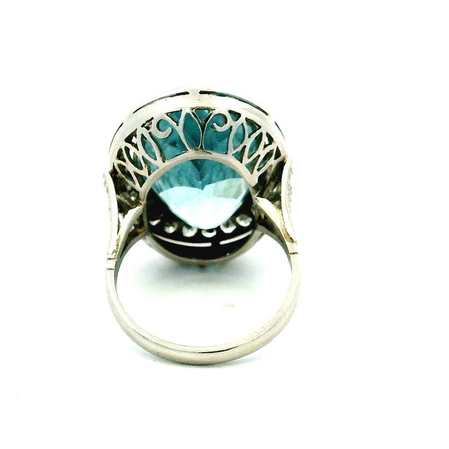 Metal 1920s Art Deco Platinum Aquamarine & Diamond Cocktail Ring, Size 6.25 For Sale - Image 7 of 13