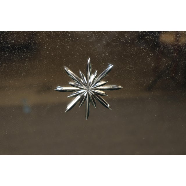 Hollywood Regency Pair of Maison Jansen Style Aged Patina Mirror Etched Star Glass Mirrors For Sale - Image 3 of 10