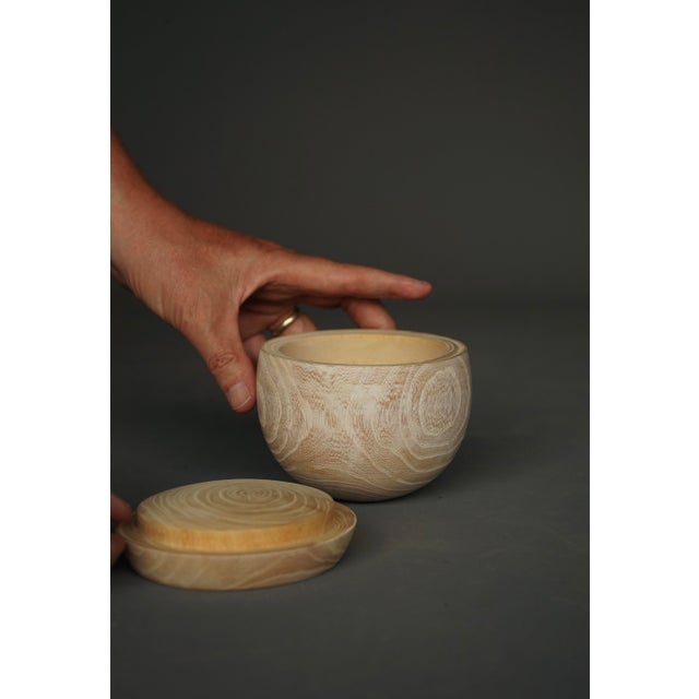 Lidded Vessel in Turned Elm Wood by Maria Van Kesteren, 1970s For Sale - Image 11 of 12